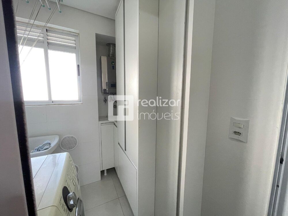 Apartamento para alugar com 2 quartos, 72m² - Foto 2