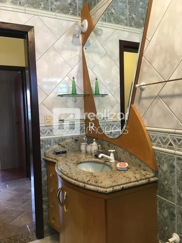 Casa, 3 quartos, 227 m² - Foto 11