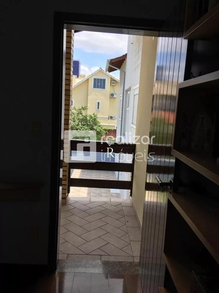 Casa, 3 quartos, 227 m² - Foto 3
