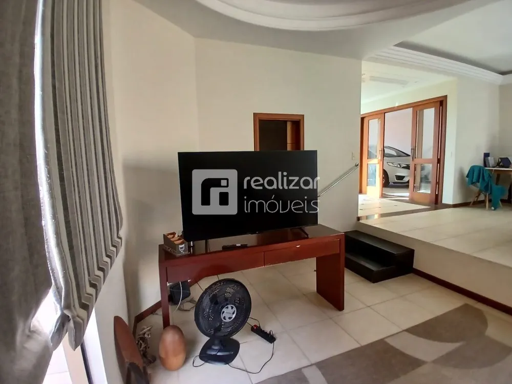 Casa, 3 quartos, 300 m² - Foto 8