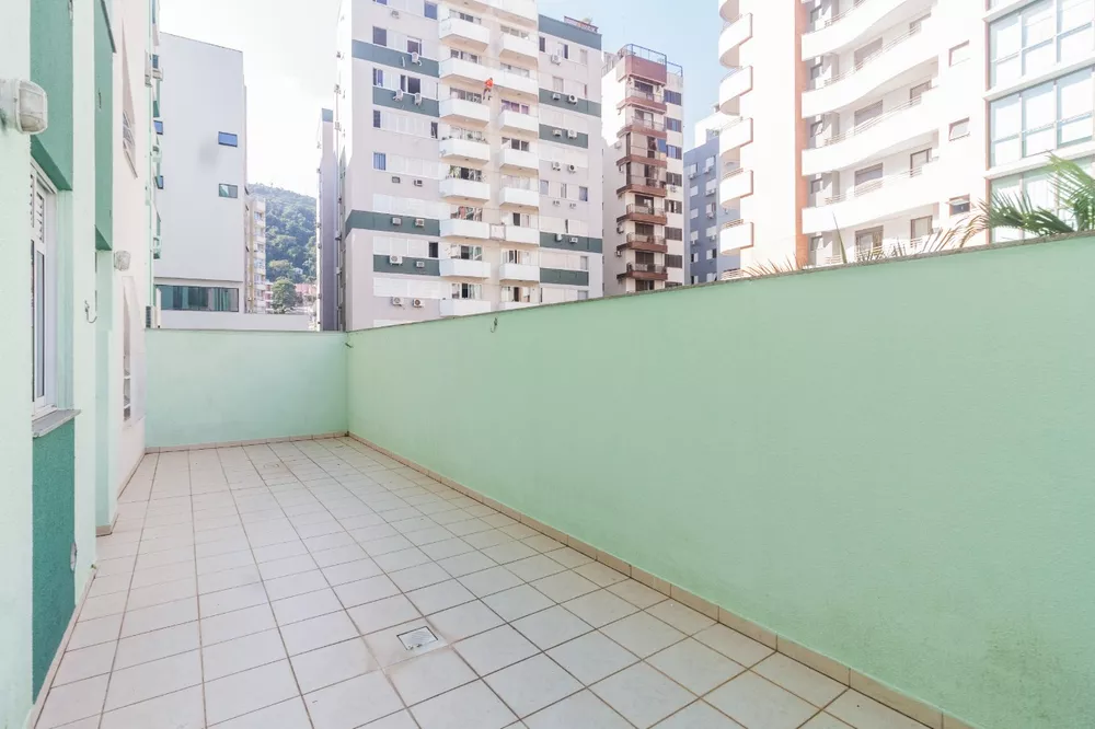 Apartamento para alugar com 2 quartos, 90m² - Foto 3