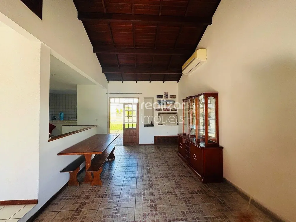 Casa, 3 quartos, 220 m² - Foto 2