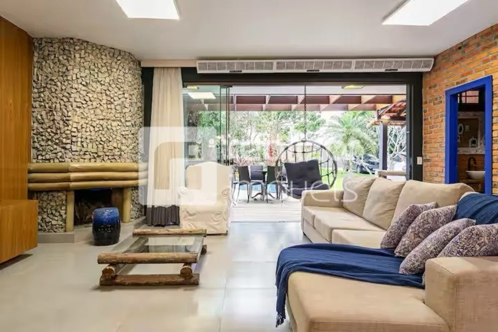 Casa, 5 quartos, 339 m² - Foto 2