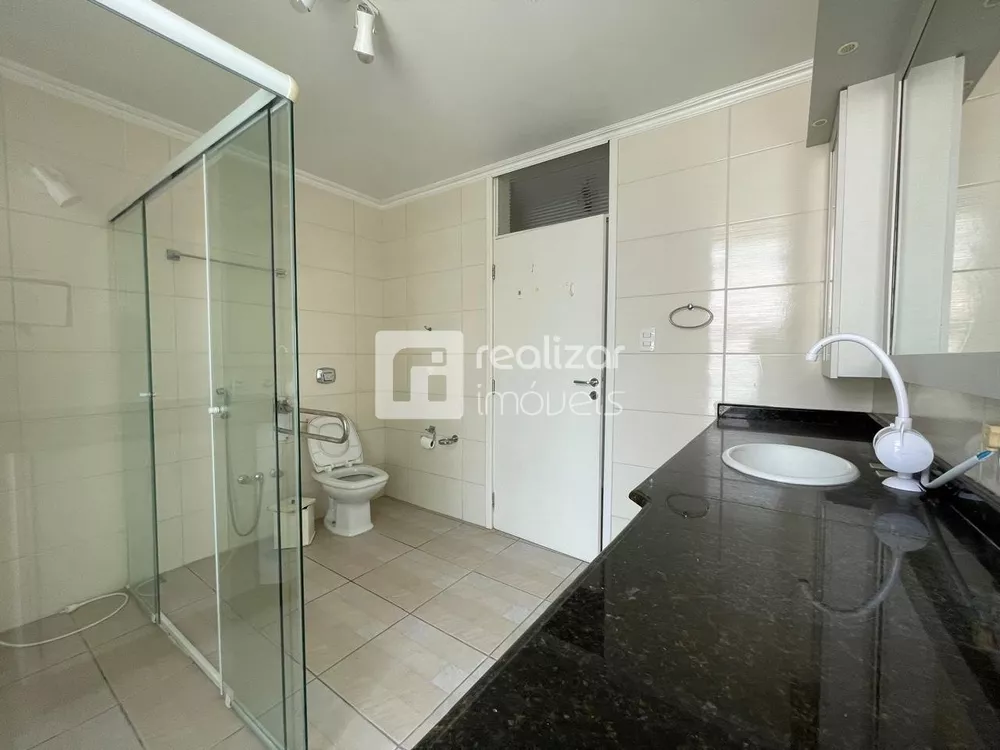 Casa, 5 quartos, 195 m² - Foto 2