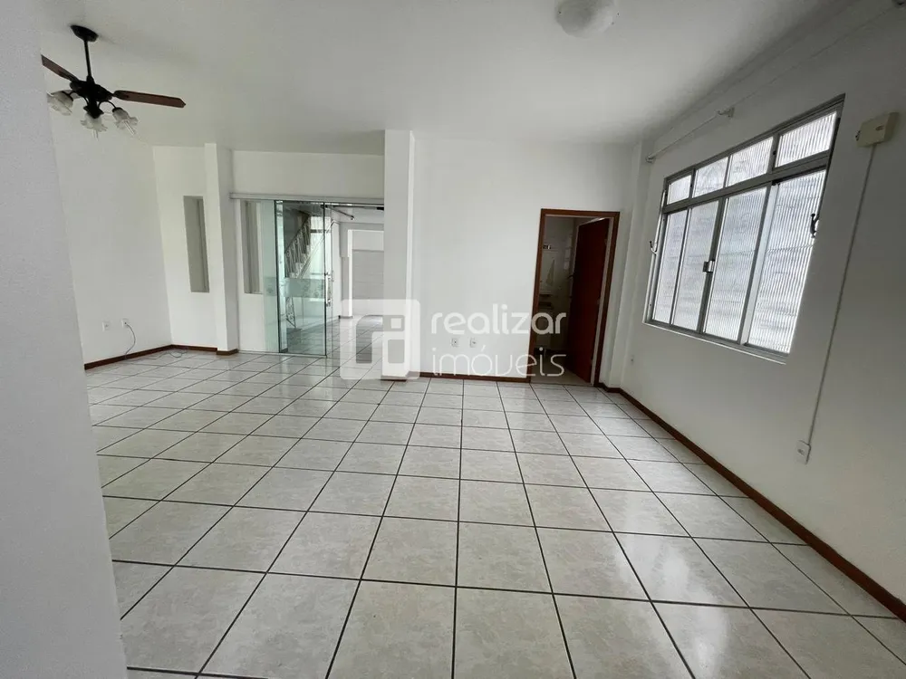 Casa, 5 quartos, 195 m² - Foto 4