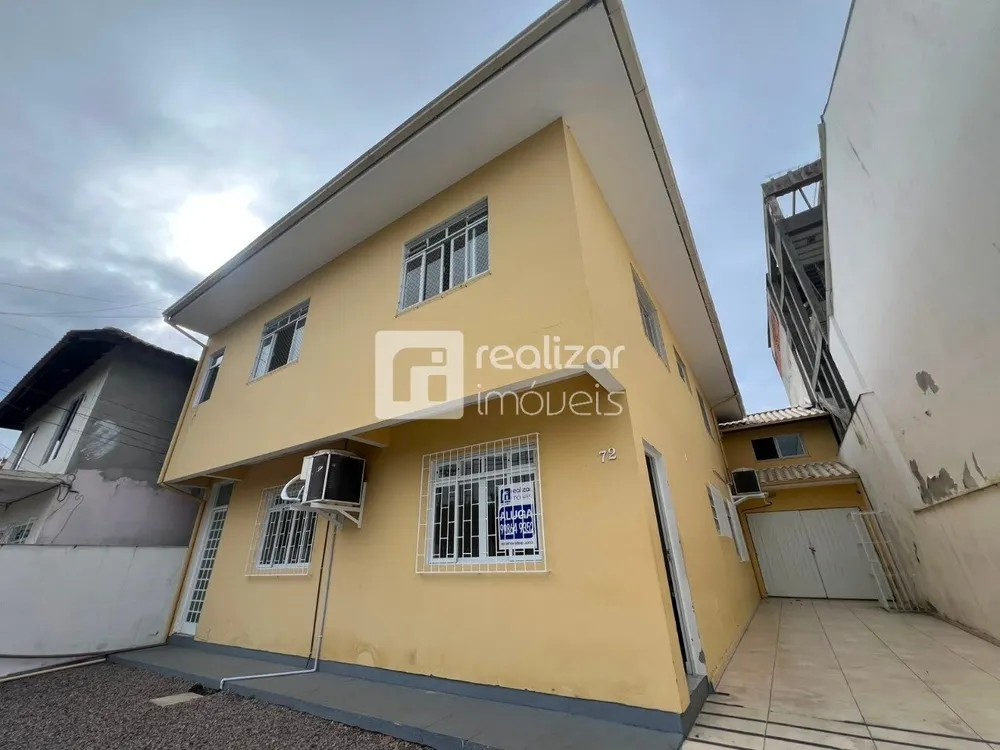 Casa, 8 quartos, 350 m² - Foto 1