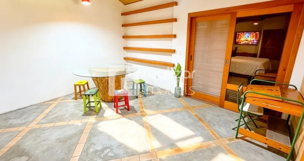Casa, 2 quartos, 200 m² - Foto 2