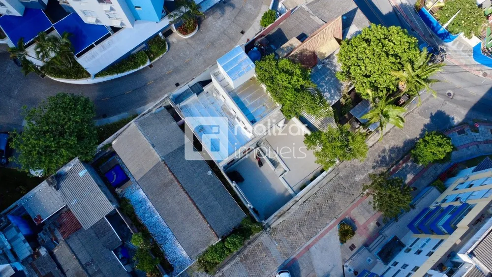 Casa, 3 quartos, 98 m² - Foto 1