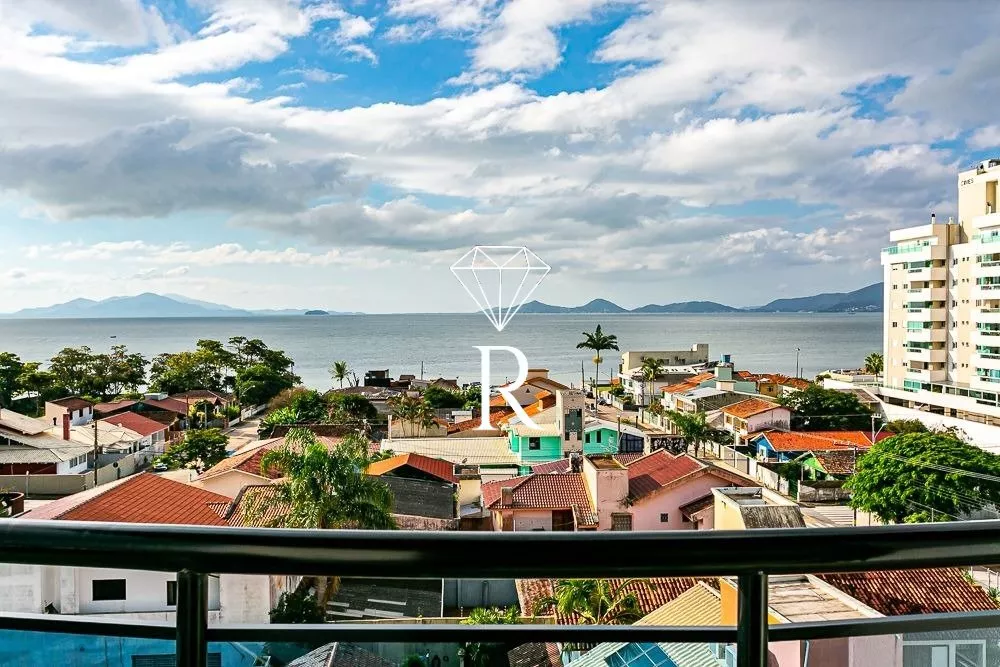 Apartamento, 3 quartos, 200 m² - Foto 1