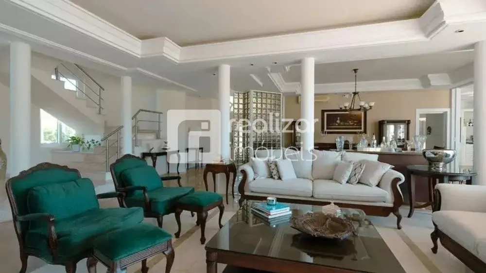 Casa, 8 quartos, 944 m² - Foto 1
