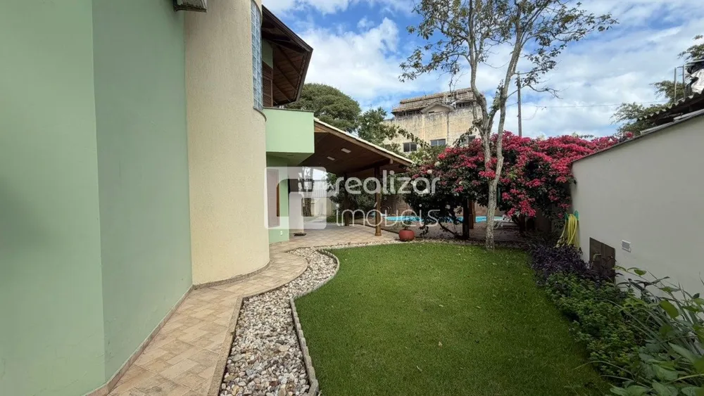 Casa, 4 quartos, 250 m² - Foto 3