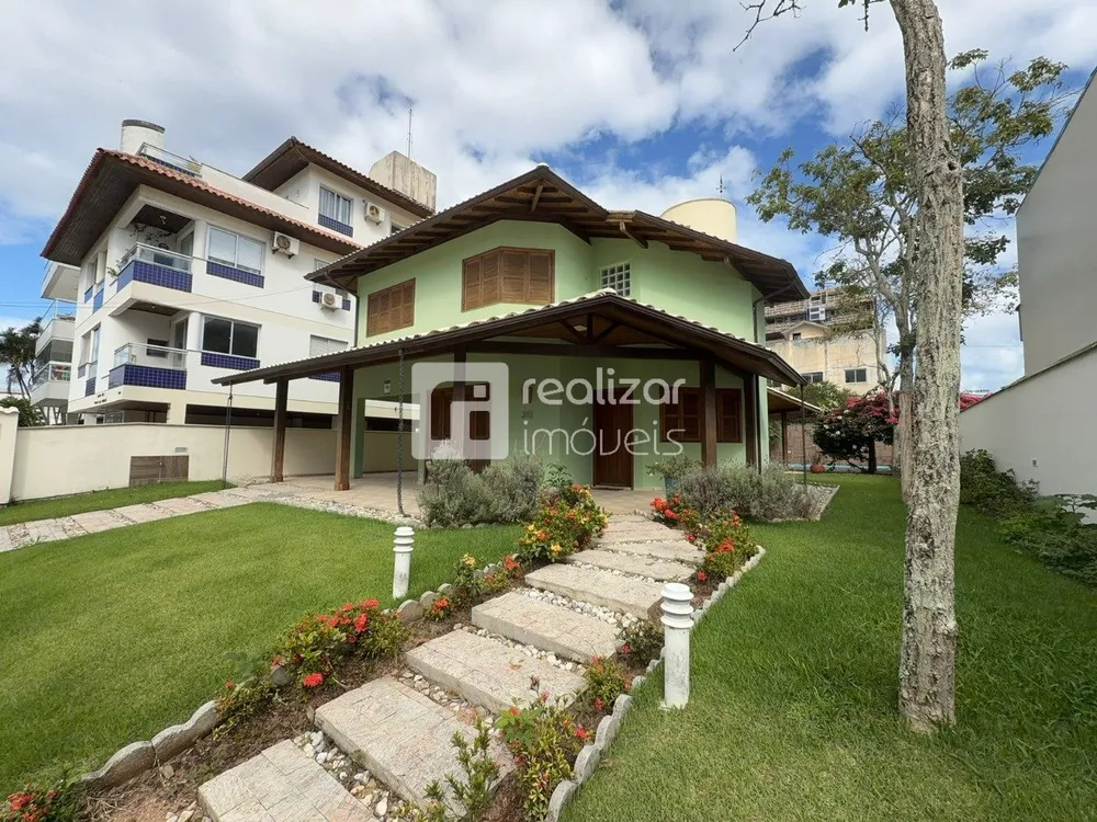 Casa, 4 quartos, 250 m² - Foto 1