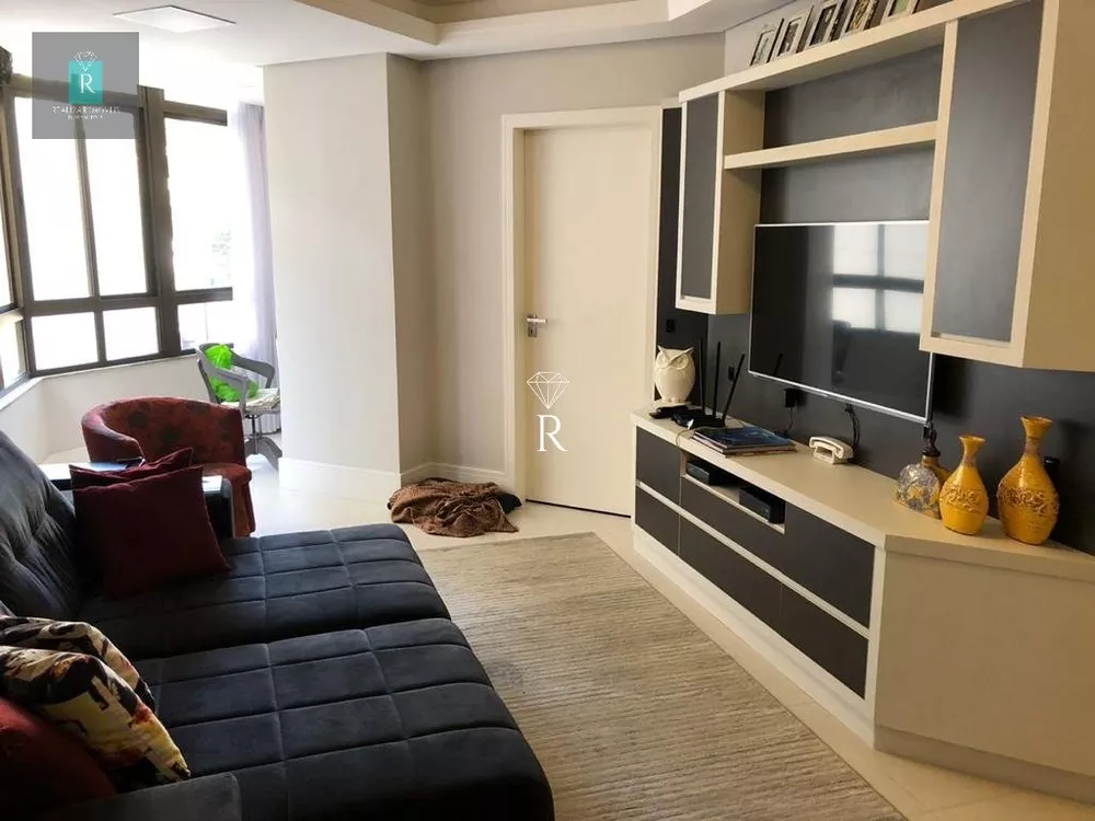 Apartamento à venda com 4 quartos, 206m² - Foto 1