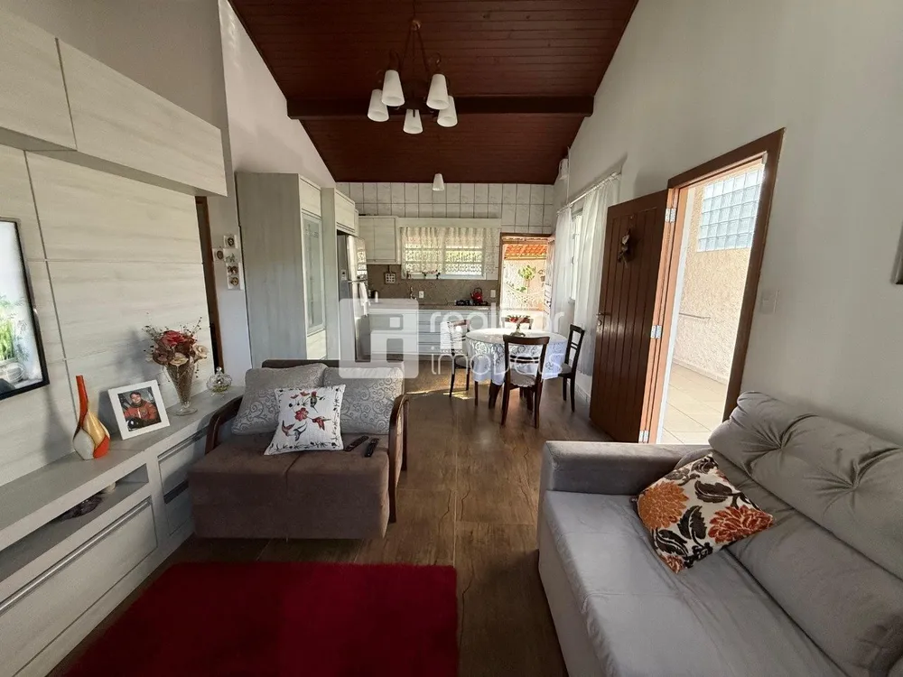 Casa, 3 quartos, 130 m² - Foto 2