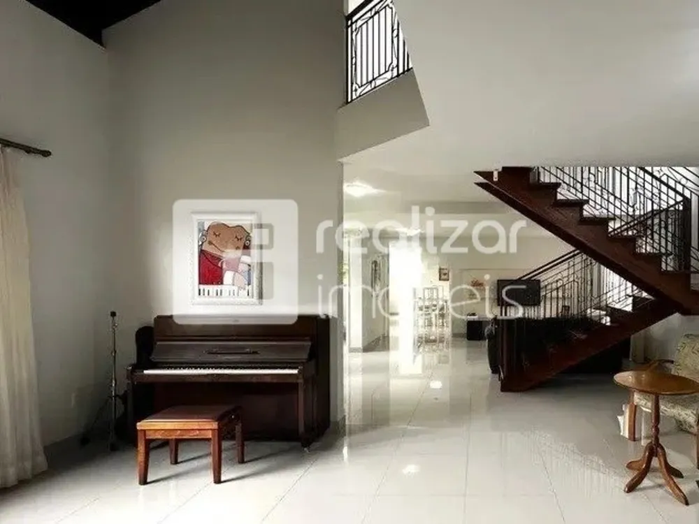 Casa, 6 quartos, 276 m² - Foto 2