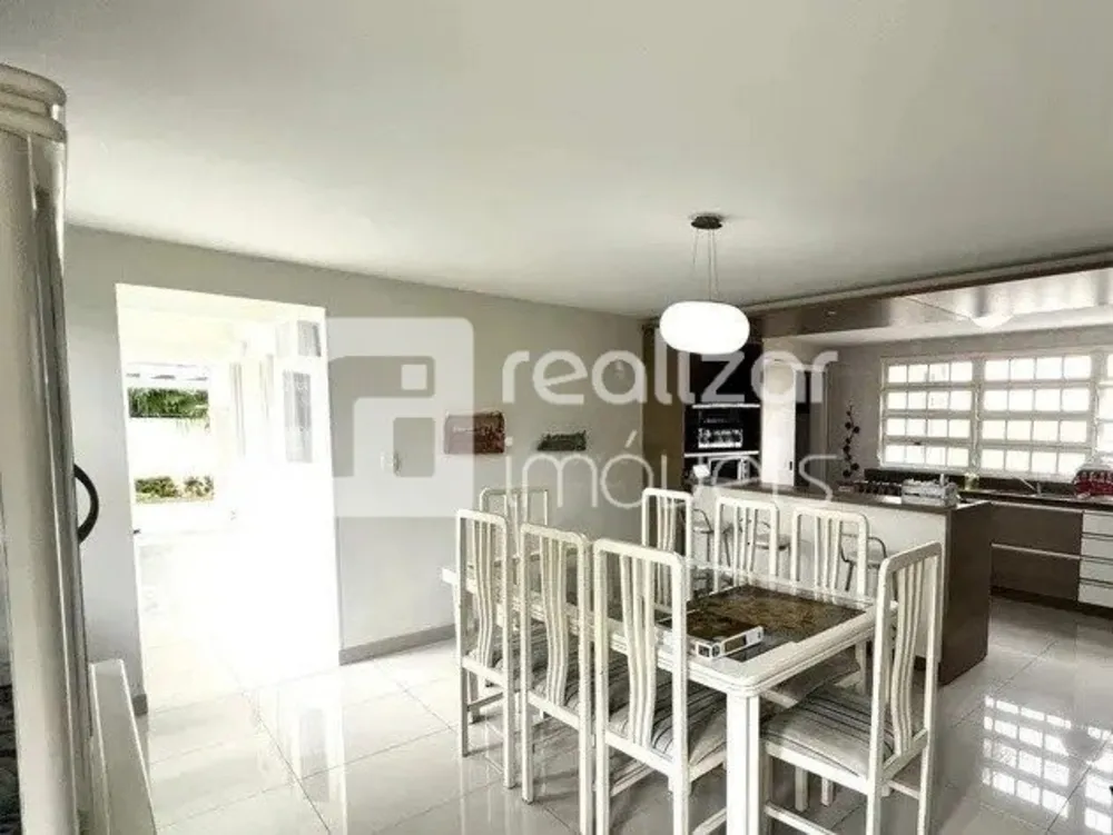 Casa, 6 quartos, 276 m² - Foto 6