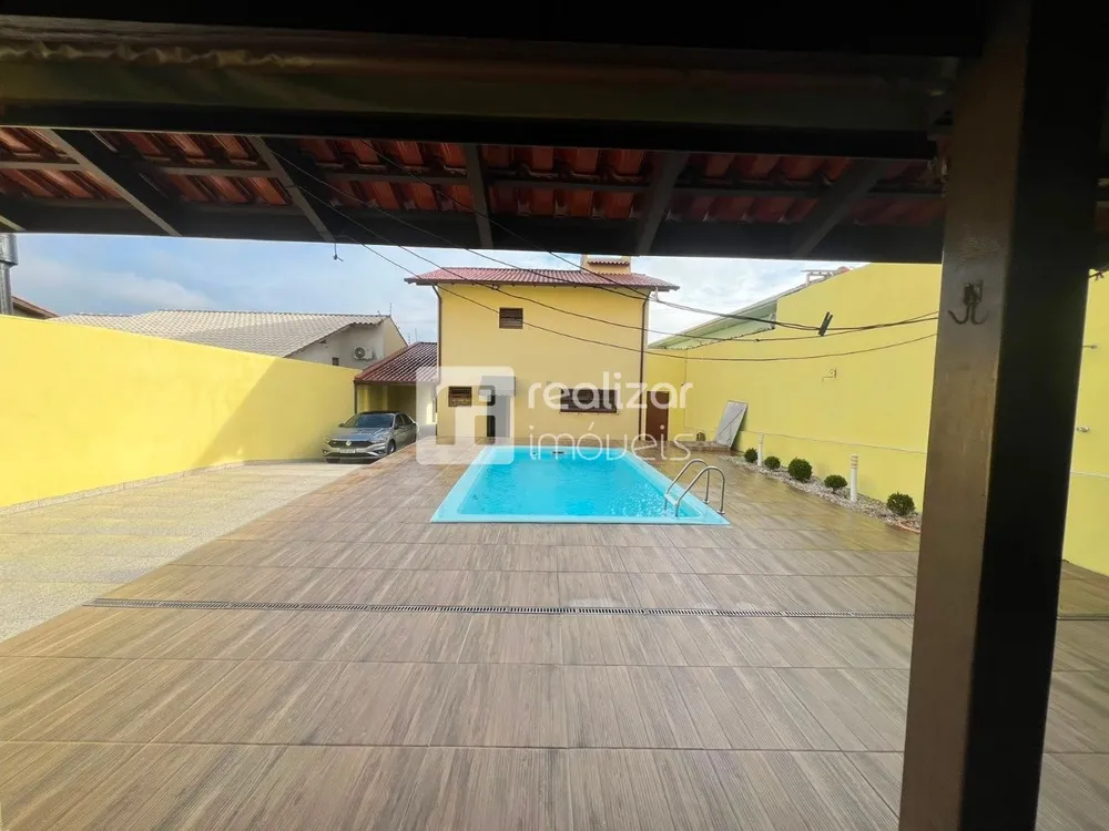 Casa, 3 quartos, 168 m² - Foto 2