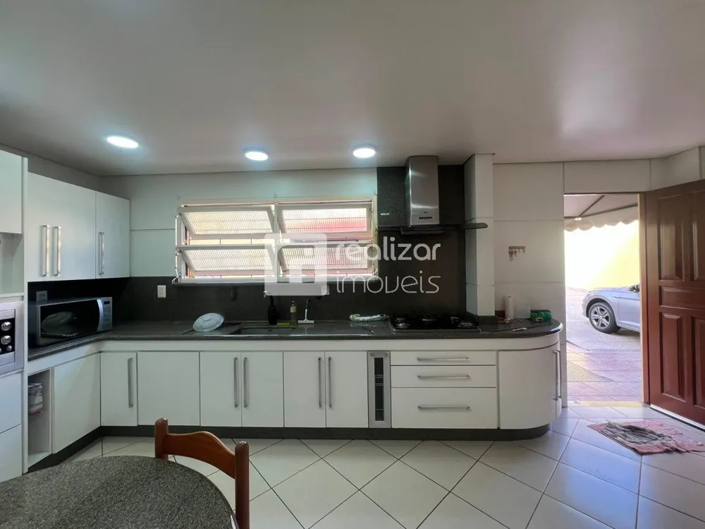 Casa, 3 quartos, 168 m² - Foto 5