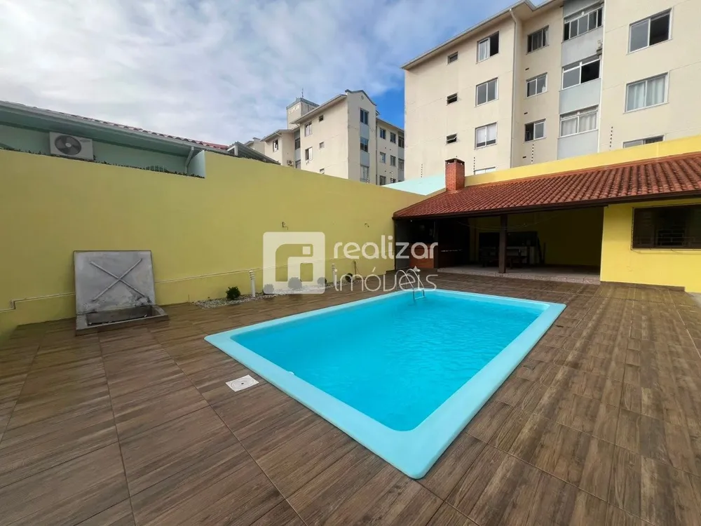 Casa, 3 quartos, 168 m² - Foto 1