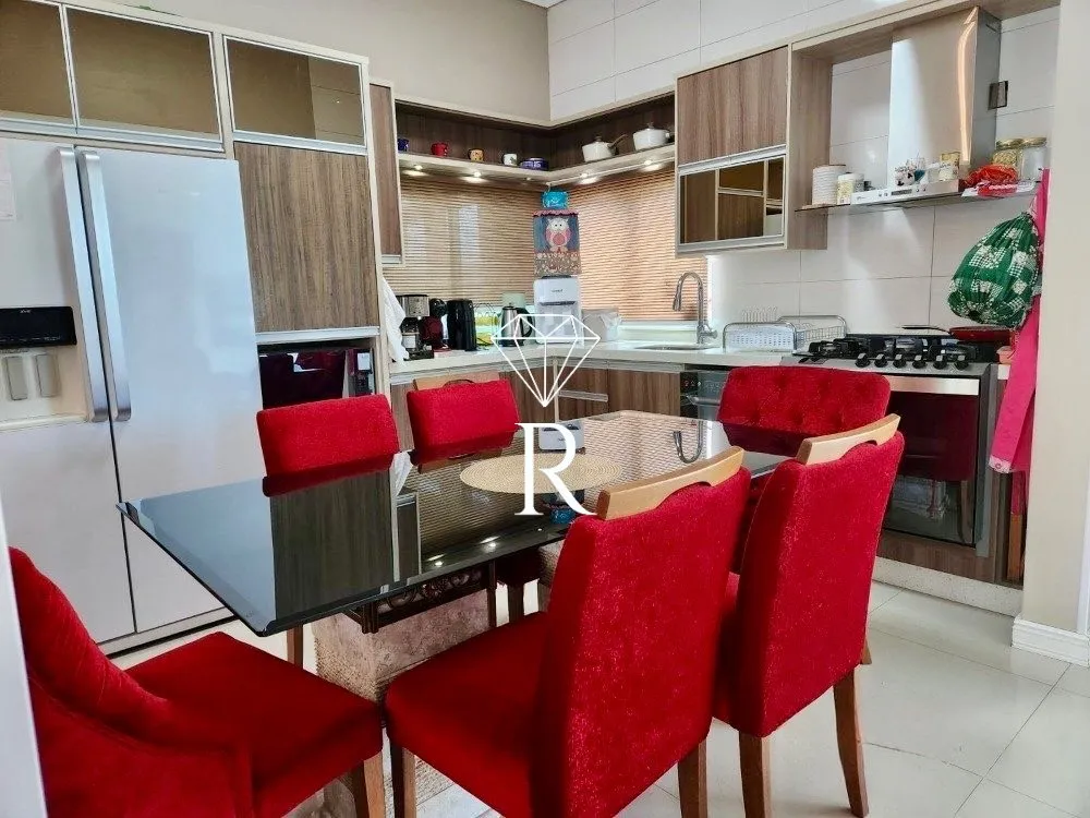 Casa, 3 quartos, 200 m² - Foto 6