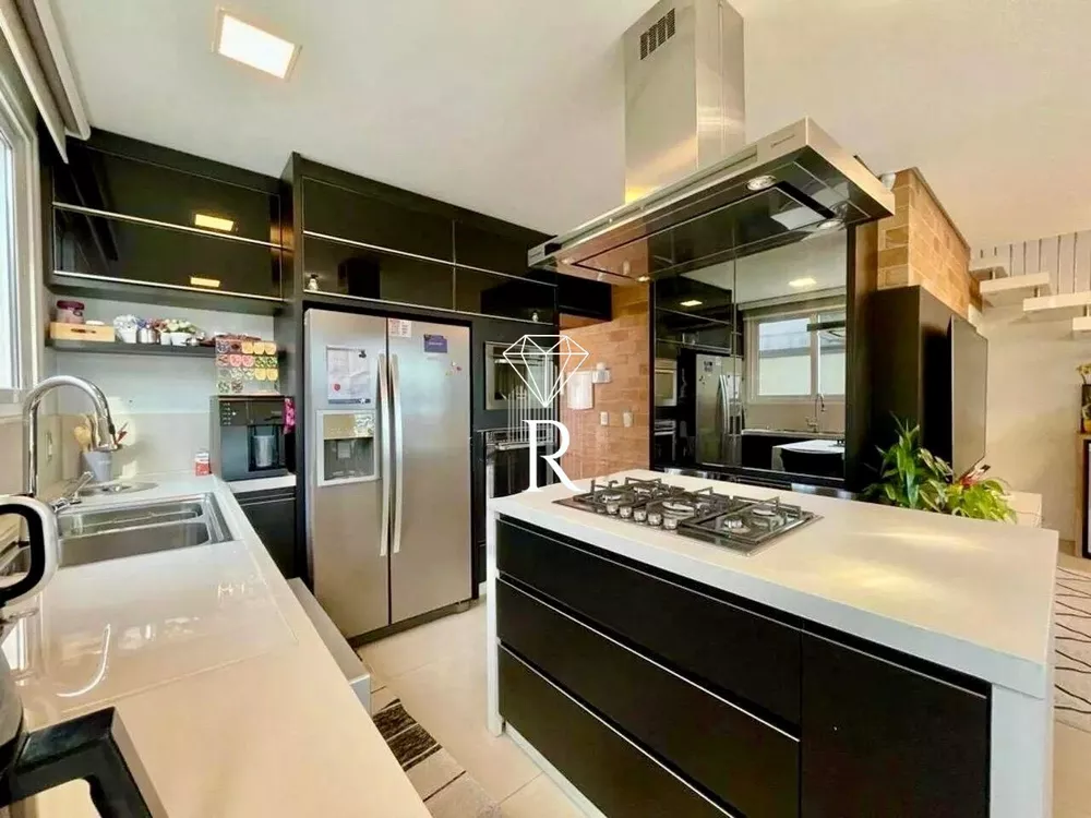 Casa, 3 quartos, 230 m² - Foto 2