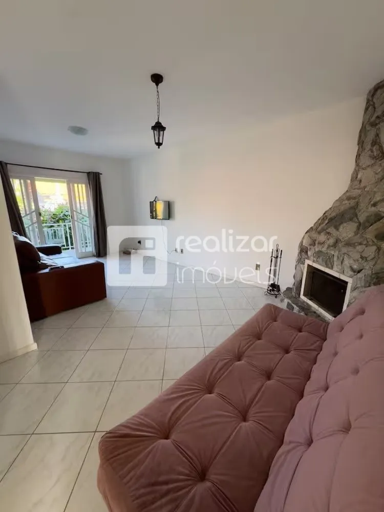 Casa, 3 quartos, 180 m² - Foto 1
