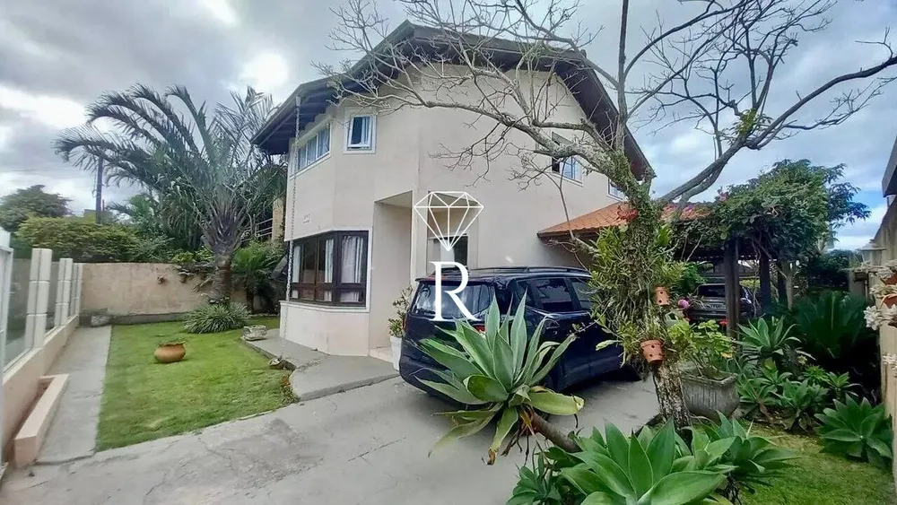 Casa, 3 quartos, 250 m² - Foto 1