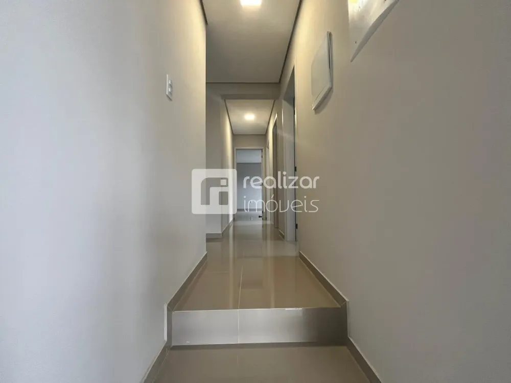 Casa, 3 quartos, 218 m² - Foto 15