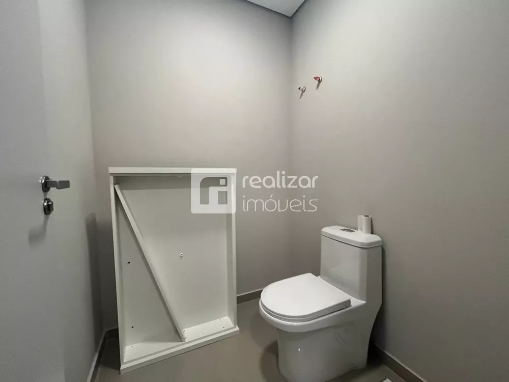 Casa, 3 quartos, 218 m² - Foto 1
