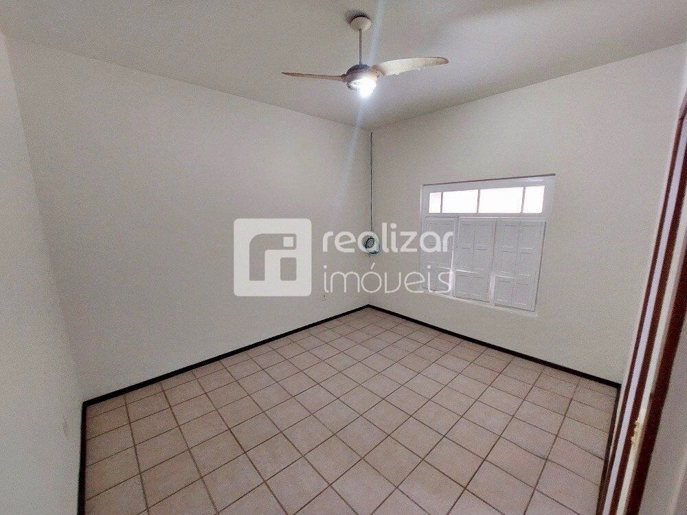 Casa, 4 quartos, 200 m² - Foto 5