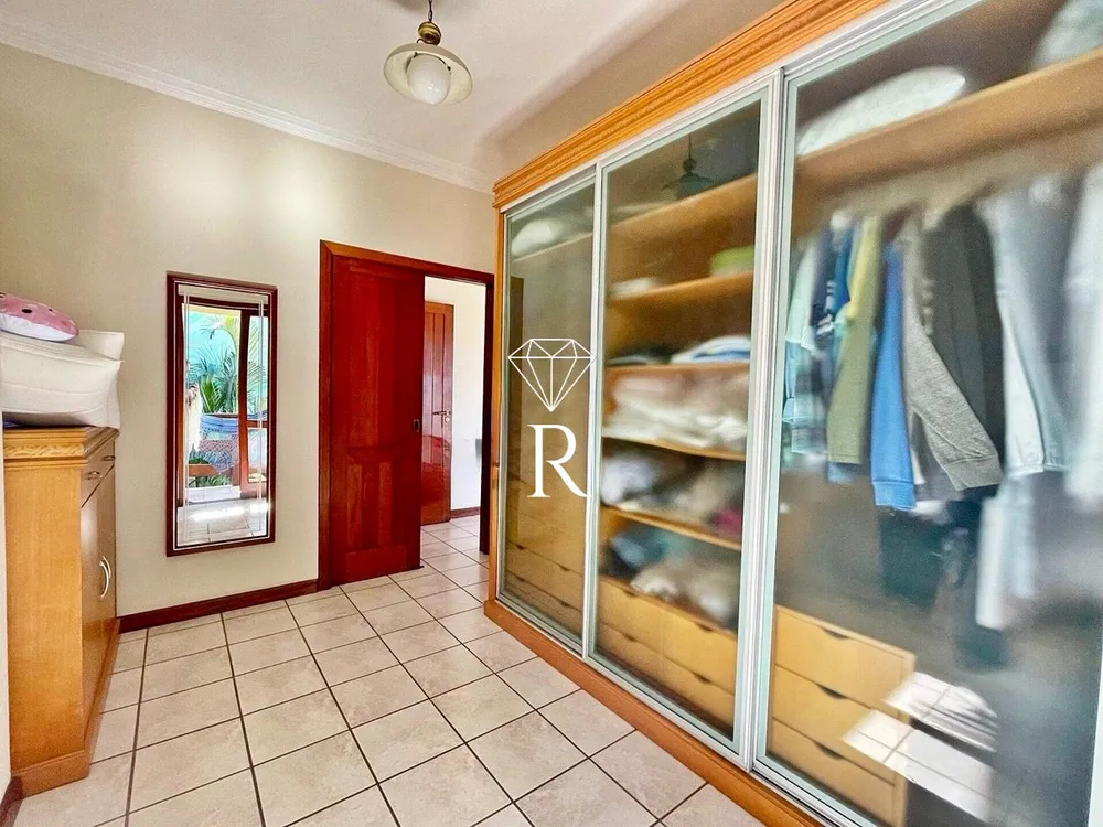 Casa, 5 quartos, 320 m² - Foto 10