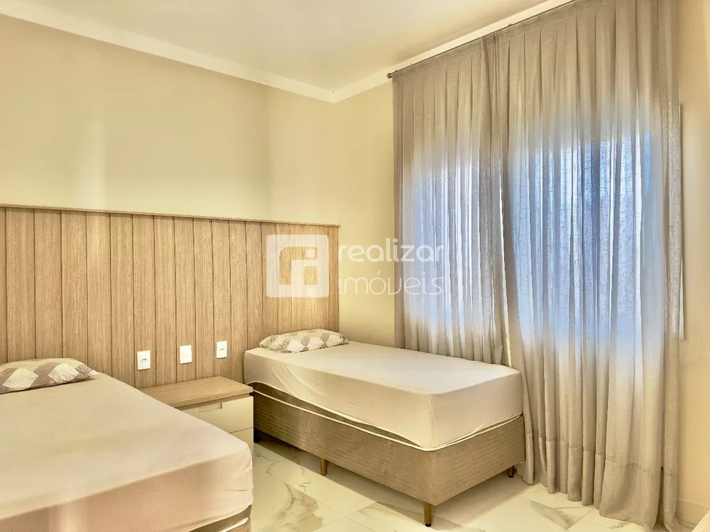 Casa, 3 quartos, 360 m² - Foto 2