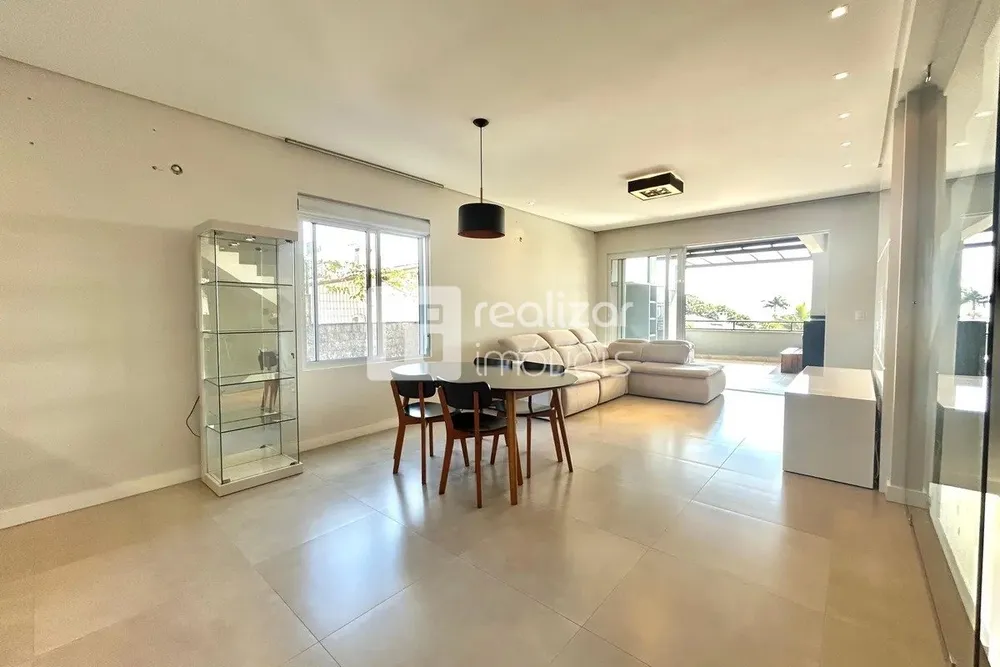Casa, 4 quartos, 184 m² - Foto 2