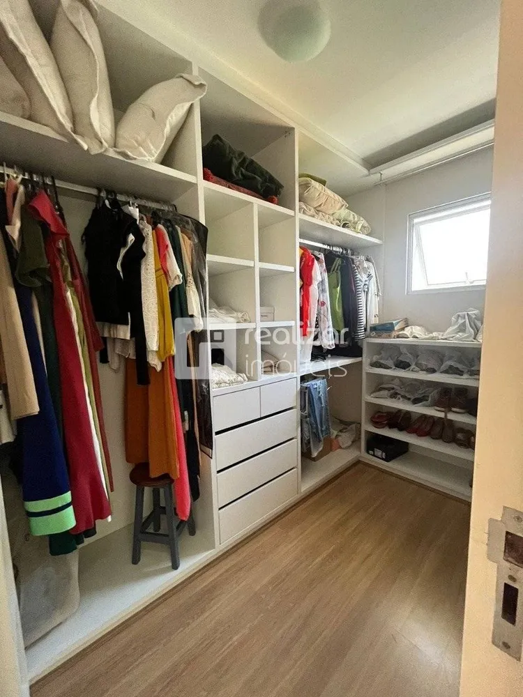Casa, 3 quartos, 242 m² - Foto 13