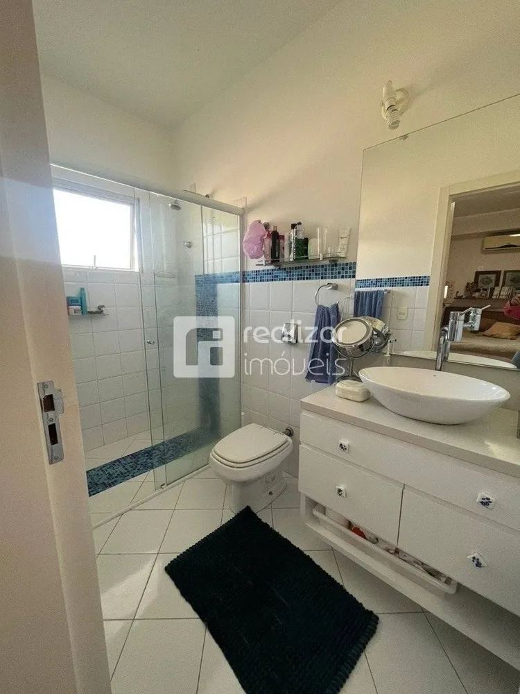 Casa, 3 quartos, 242 m² - Foto 8