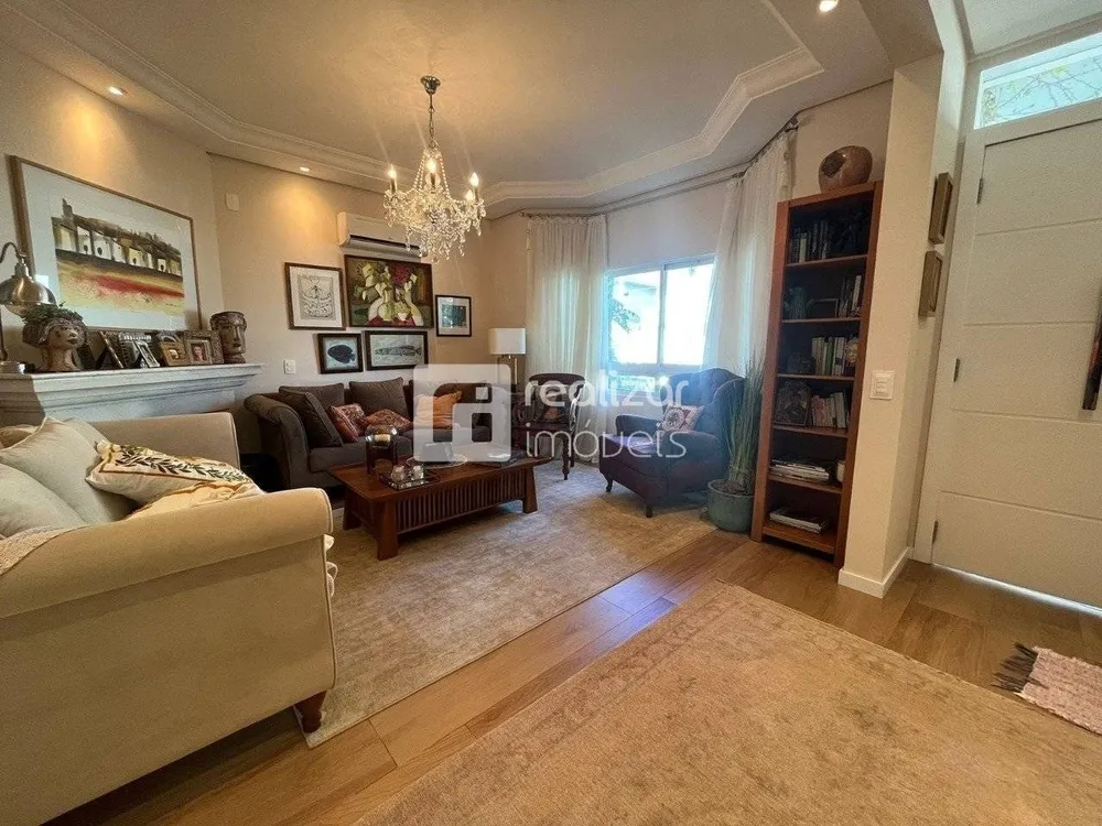 Casa, 3 quartos, 242 m² - Foto 9