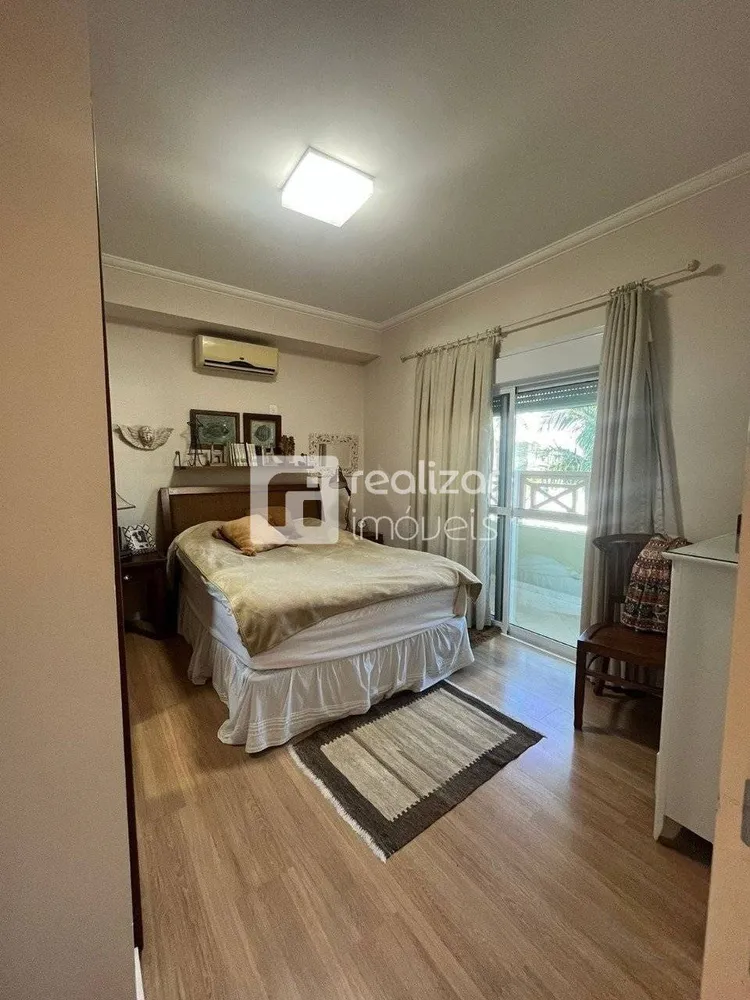 Casa, 3 quartos, 242 m² - Foto 14