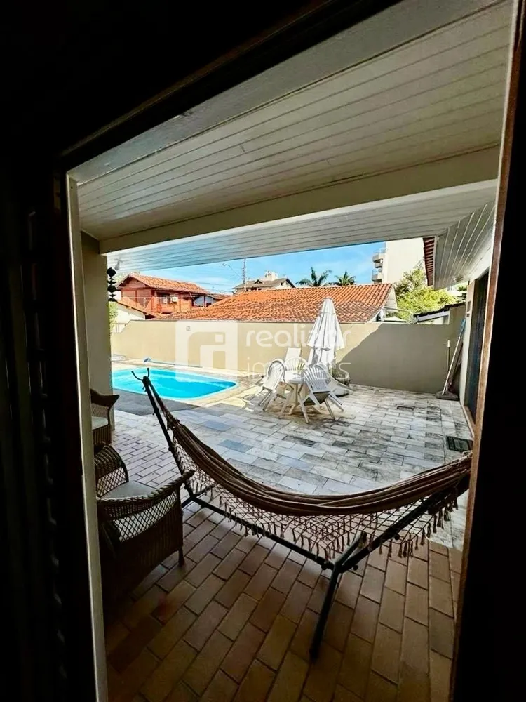 Casa, 3 quartos, 209 m² - Foto 3