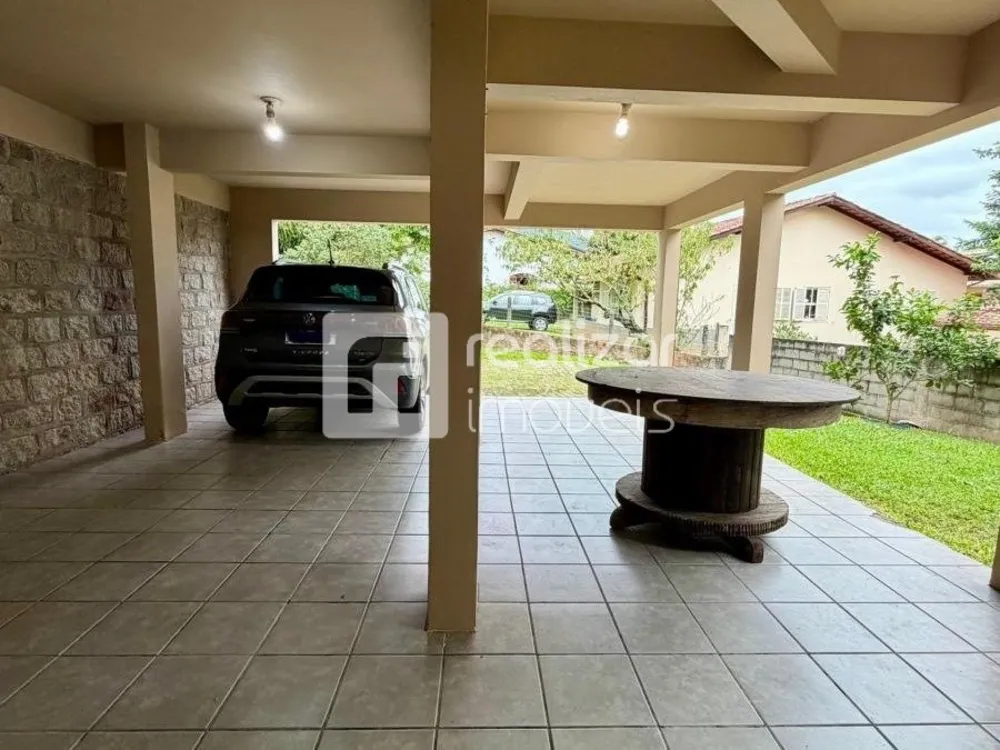 Casa, 4 quartos, 230 m² - Foto 1