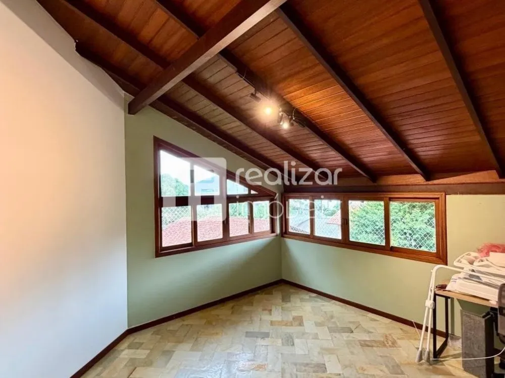 Casa, 4 quartos, 230 m² - Foto 10