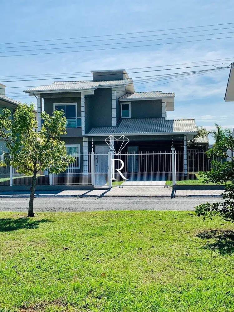 Casa para alugar com 4 quartos, 100m² - Foto 2