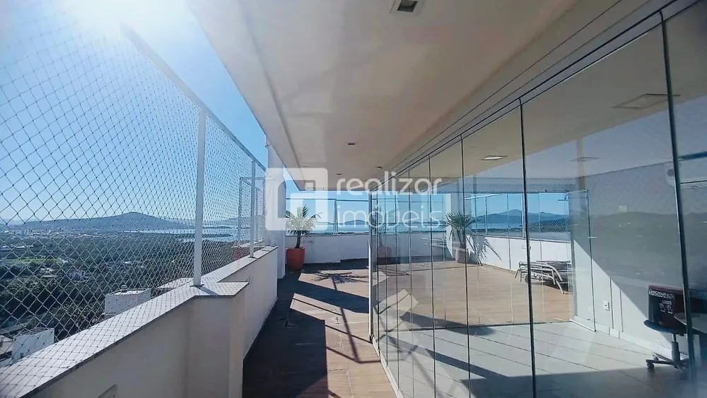 Cobertura, 3 quartos, 220 m² - Foto 11