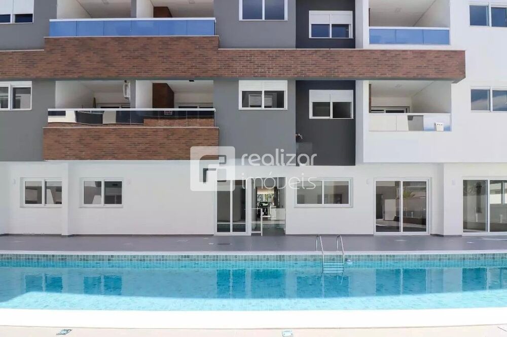 Apartamento para alugar com 3 quartos, 96m² - Foto 2