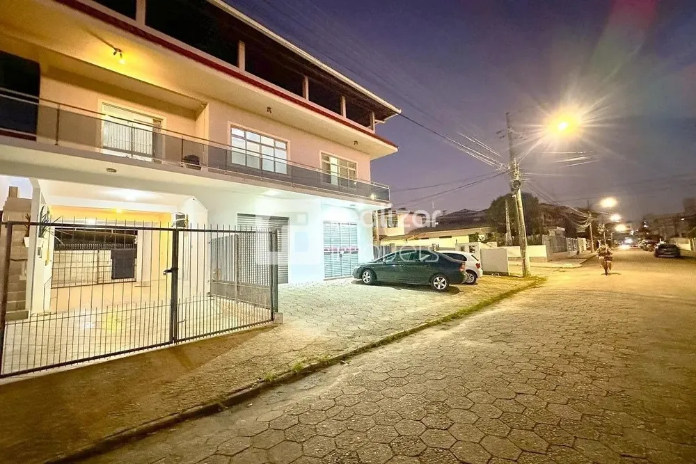 Casa, 4 quartos, 280 m² - Foto 16