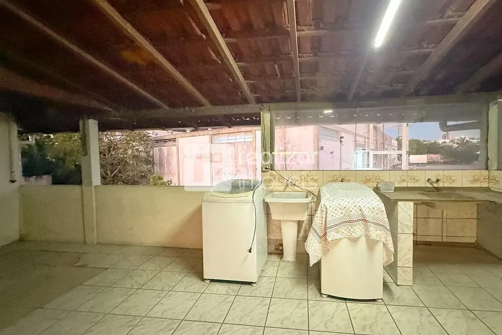 Casa, 4 quartos, 280 m² - Foto 12