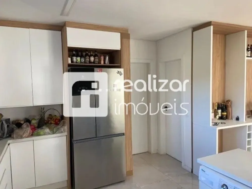Casa, 4 quartos, 270 m² - Foto 3