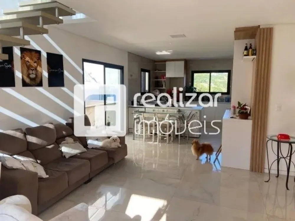 Casa, 4 quartos, 270 m² - Foto 2