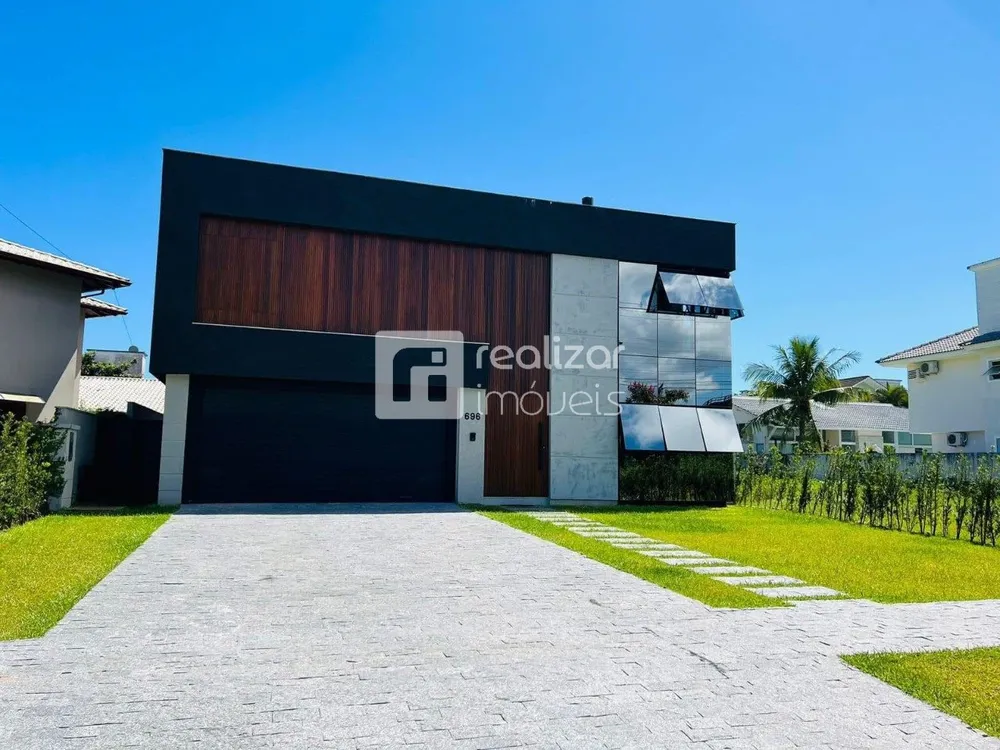 Casa, 4 quartos, 430 m² - Foto 1
