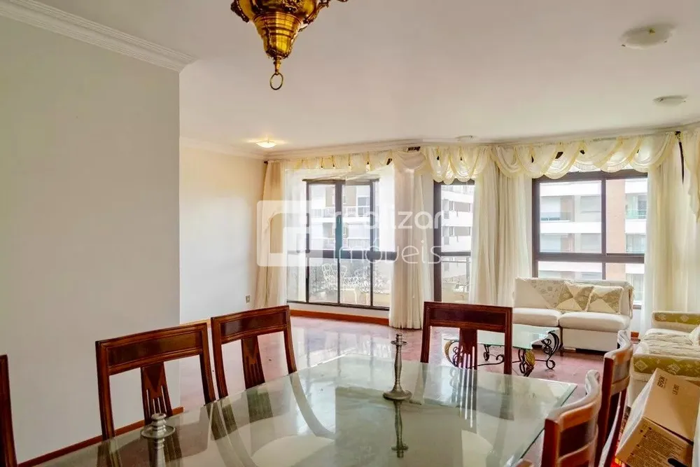 Apartamento, 3 quartos, 380 m² - Foto 2