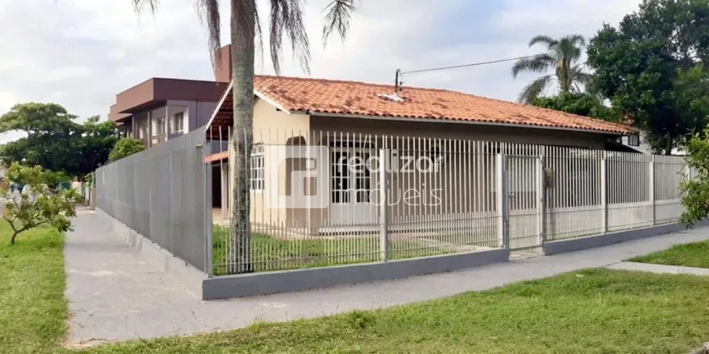 Casa, 4 quartos, 180 m² - Foto 1